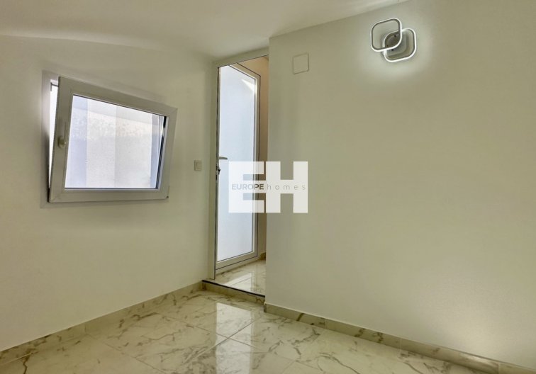 Resale - town house - Torrevieja - Costa Blanca
