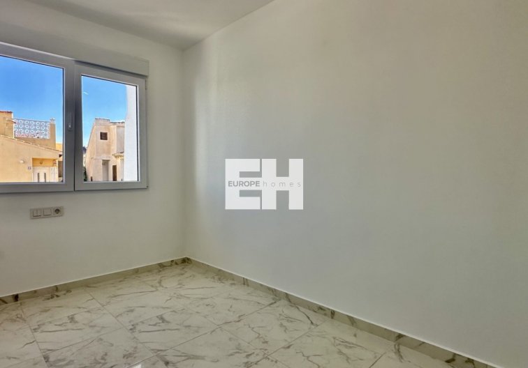 Resale - town house - Torrevieja - Costa Blanca