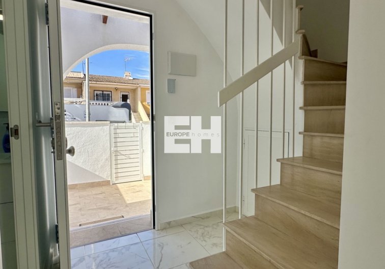 Resale - town house - Torrevieja - Costa Blanca