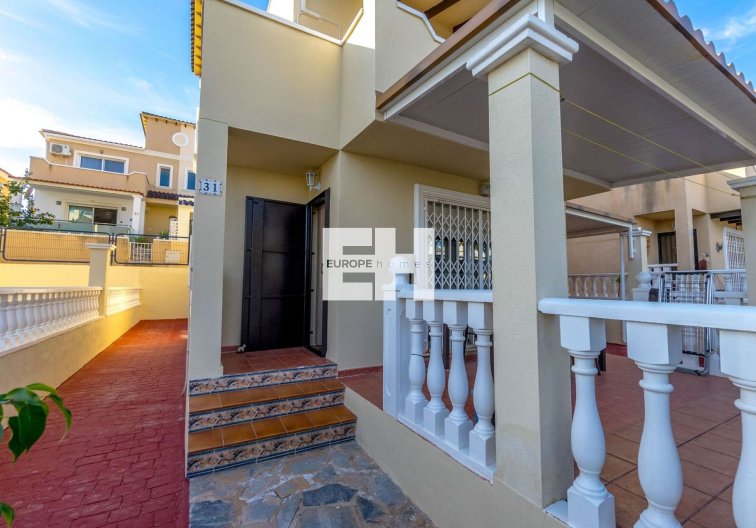 Segunda mano - villa - Orihuela Costa - Costa Blanca