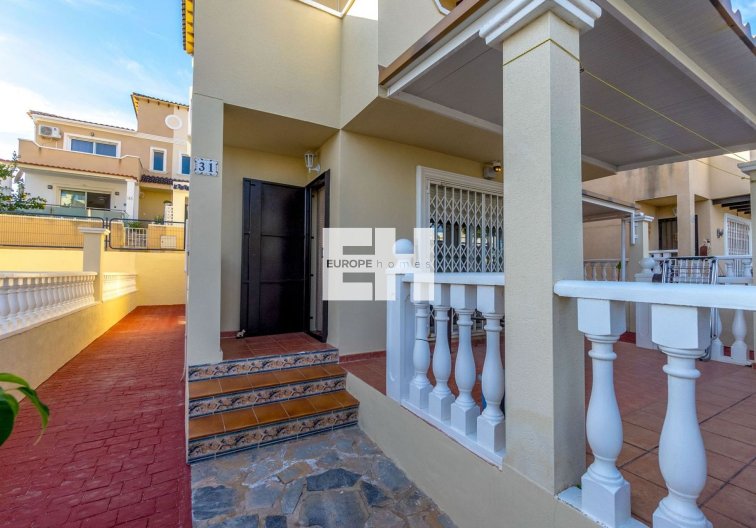 Segunda mano - villa - Orihuela Costa - Costa Blanca