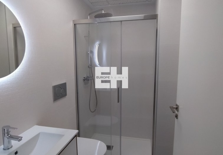 Segunda mano - Apartamento  - Torrevieja - CENTRE PLAYA DEL CURA LAS PISCINAS