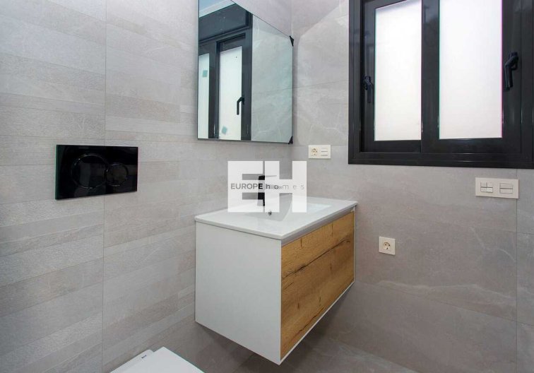 Segunda mano - Apartamento  - Torrevieja - CENTRE PLAYA DEL CURA LAS PISCINAS