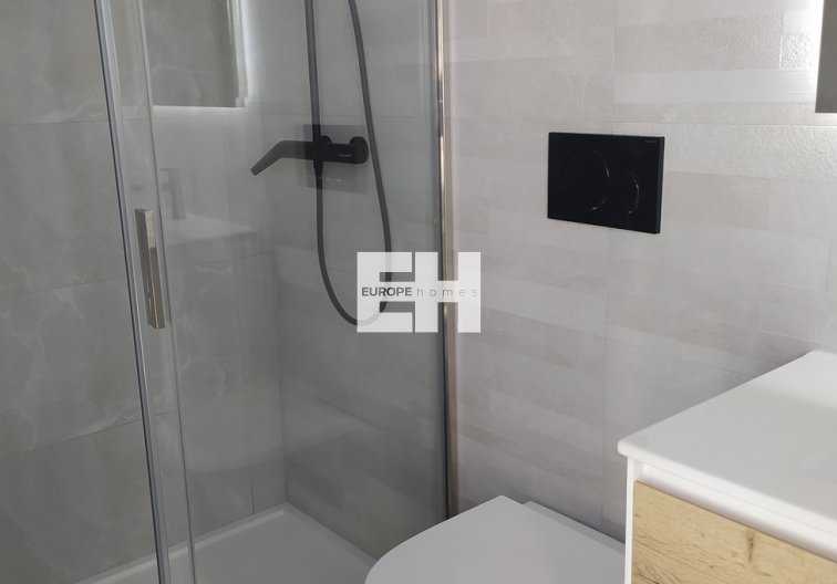 Segunda mano - Apartamento  - Torrevieja - CENTRE PLAYA DEL CURA LAS PISCINAS