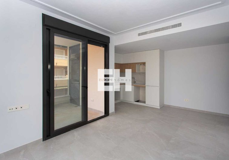 Segunda mano - Apartamento  - Torrevieja - CENTRE PLAYA DEL CURA LAS PISCINAS