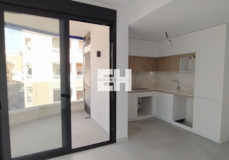 Segunda mano - Apartamento  - Torrevieja - CENTRE PLAYA DEL CURA LAS PISCINAS