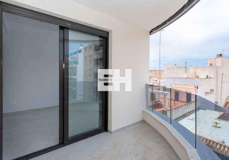 Segunda mano - Apartamento  - Torrevieja - CENTRE PLAYA DEL CURA LAS PISCINAS