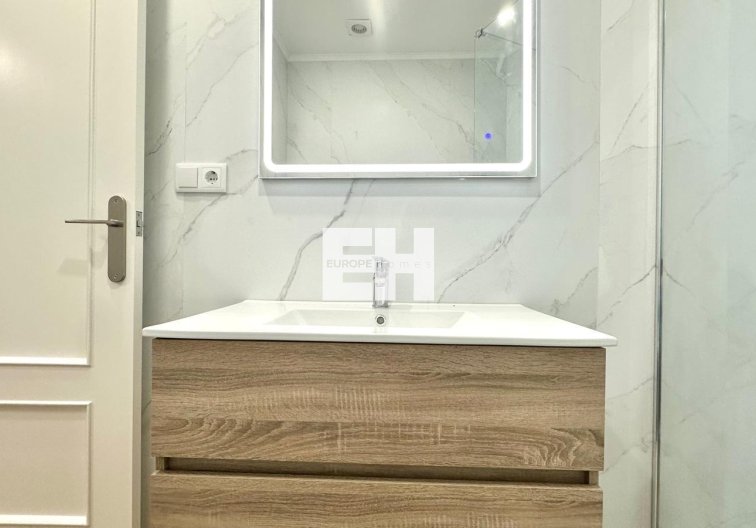 Revente - Appartement - Torrevieja - La Mata Pueblo
