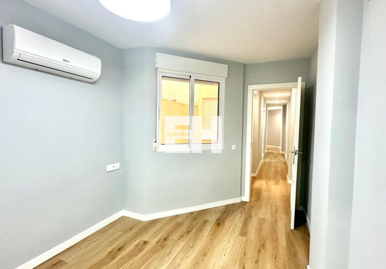Revente - Appartement - Torrevieja - La Mata Pueblo