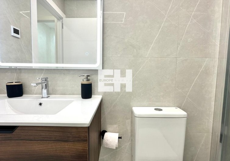 Resale - Apartment - Torrevieja - Playa del Cura