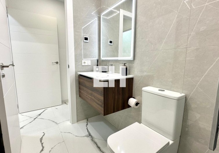 Resale - Apartment - Torrevieja - Playa del Cura