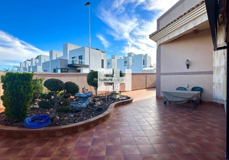 Resale - town house - Torrevieja - La Siesta