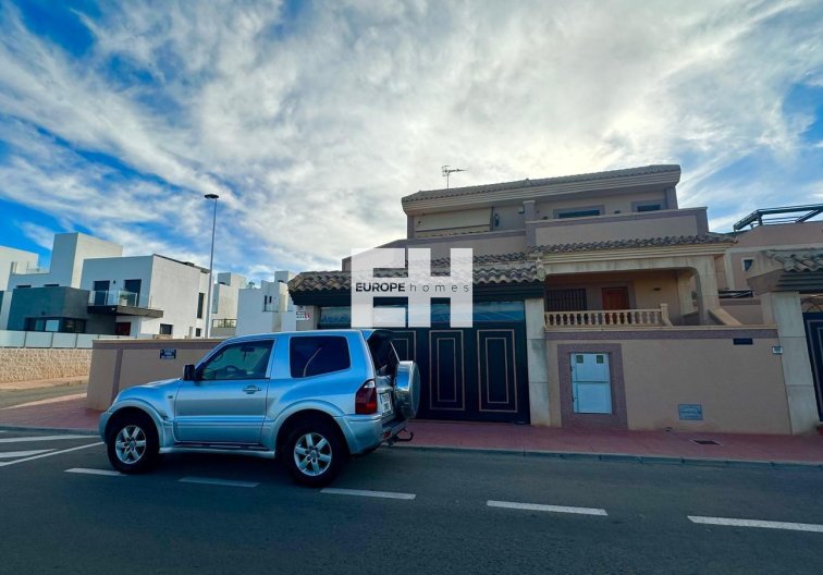 Resale - town house - Torrevieja - La Siesta