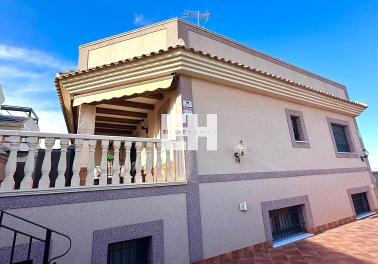 Resale - town house - Torrevieja - La Siesta