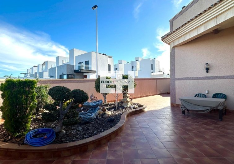 Resale - town house - Torrevieja - La Siesta