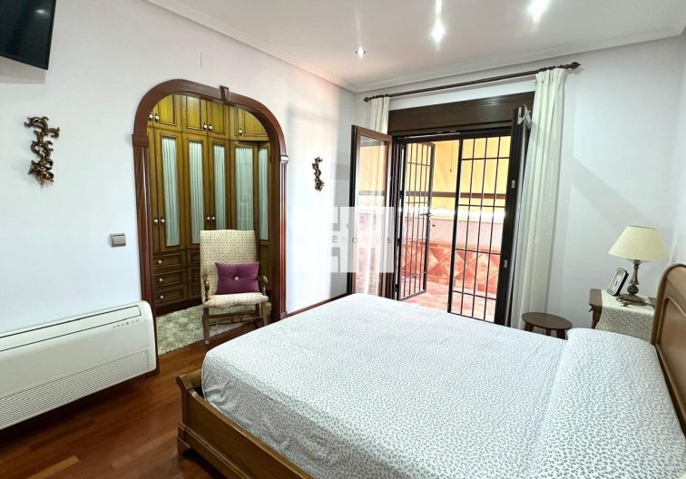 Resale - town house - Torrevieja - La Siesta