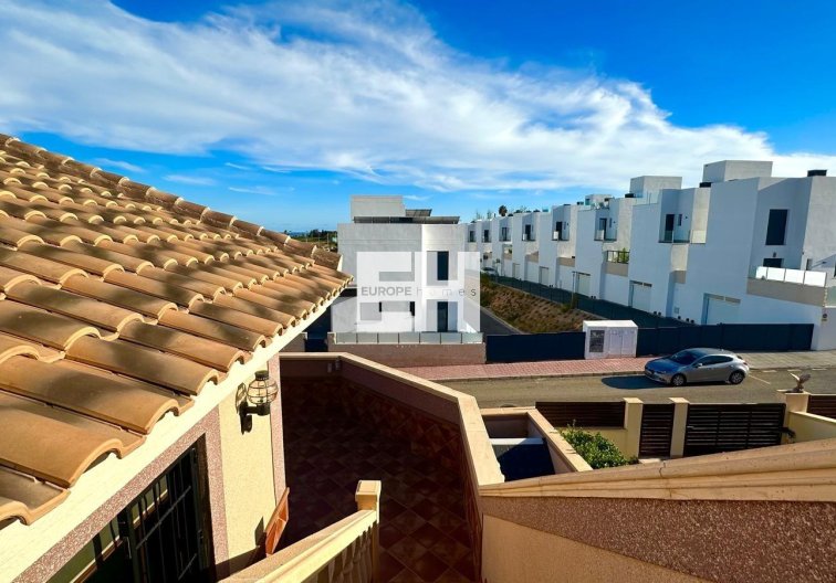 Resale - town house - Torrevieja - La Siesta
