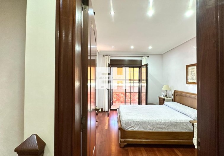 Resale - town house - Torrevieja - La Siesta