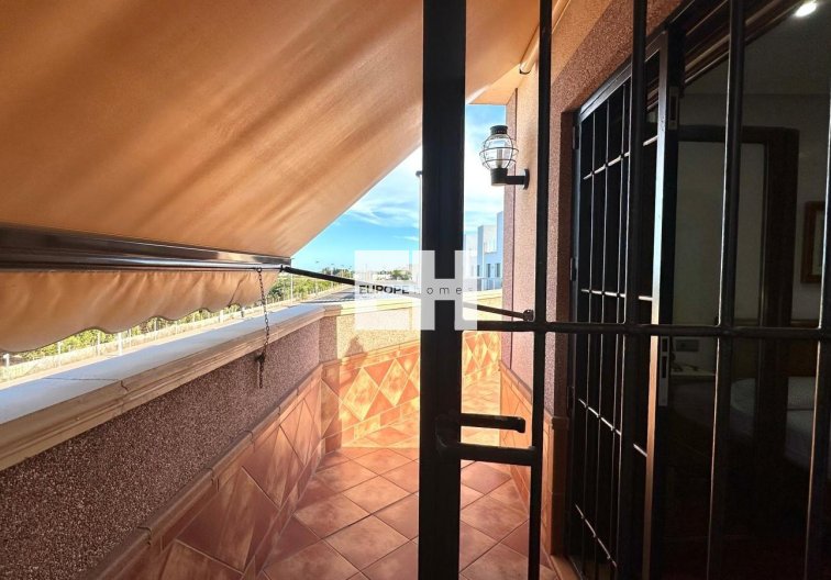 Resale - town house - Torrevieja - La Siesta