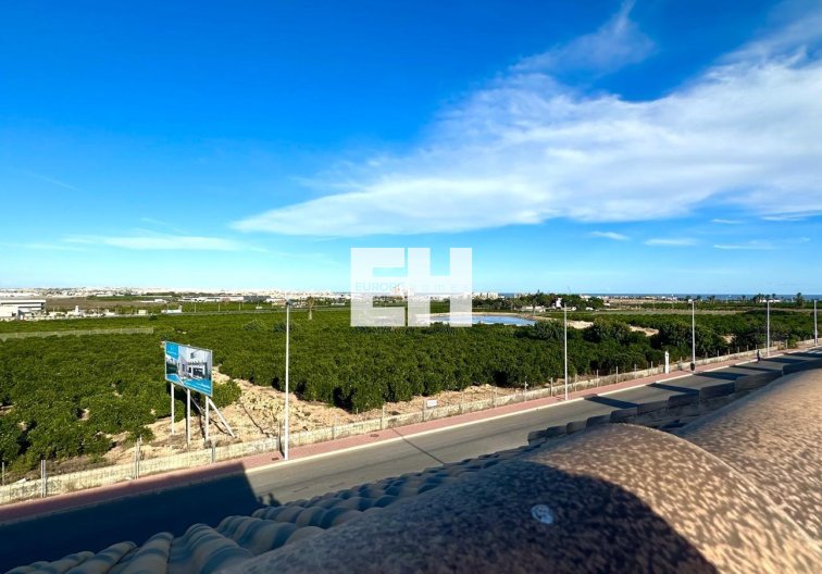 Resale - town house - Torrevieja - La Siesta