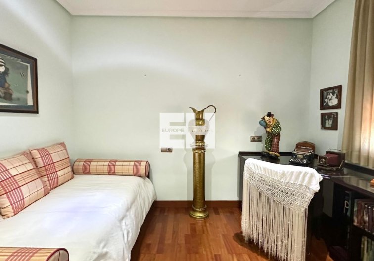 Resale - town house - Torrevieja - La Siesta