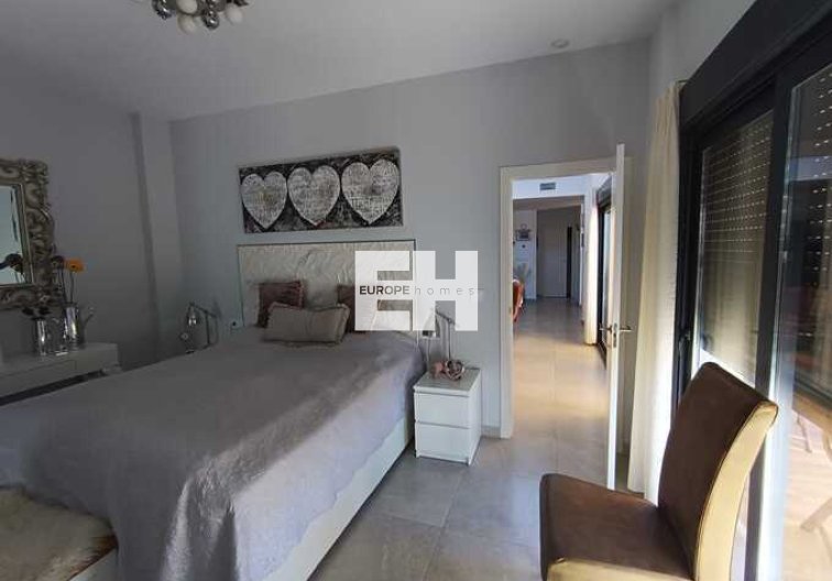 Wiederverkauf - villa - Daya Nueva - Costa Blanca