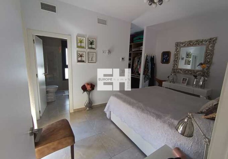 Wiederverkauf - villa - Daya Nueva - Costa Blanca