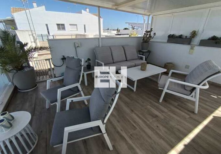 Wiederverkauf - villa - Daya Nueva - Costa Blanca