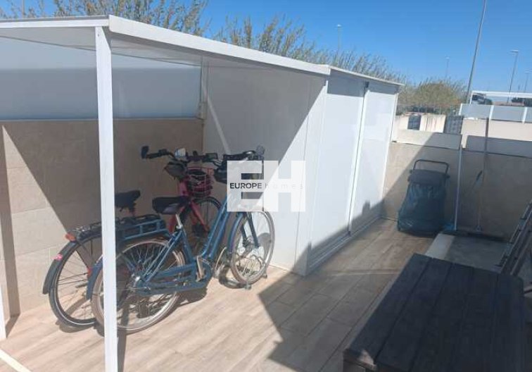 Wiederverkauf - villa - Daya Nueva - Costa Blanca
