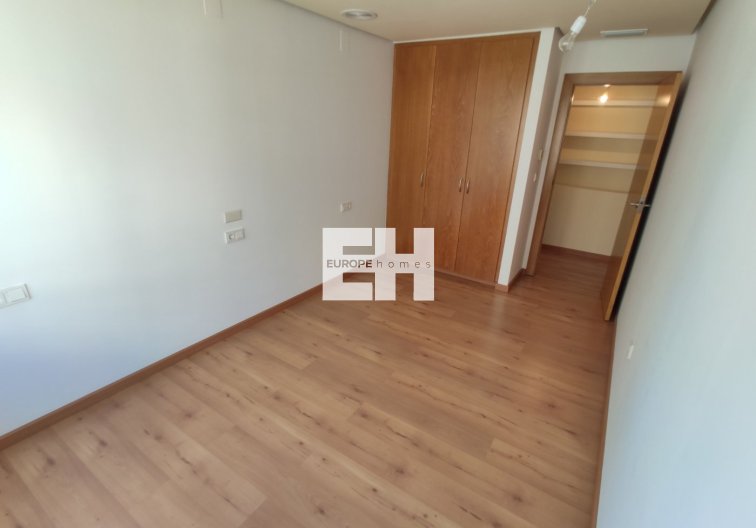 Revente - Appartement - Torrevieja - Puerto