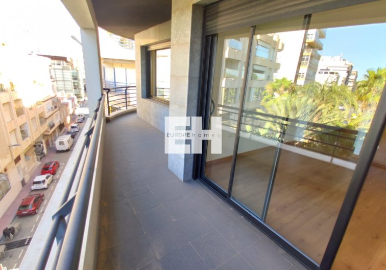 Revente - Appartement - Torrevieja - Puerto