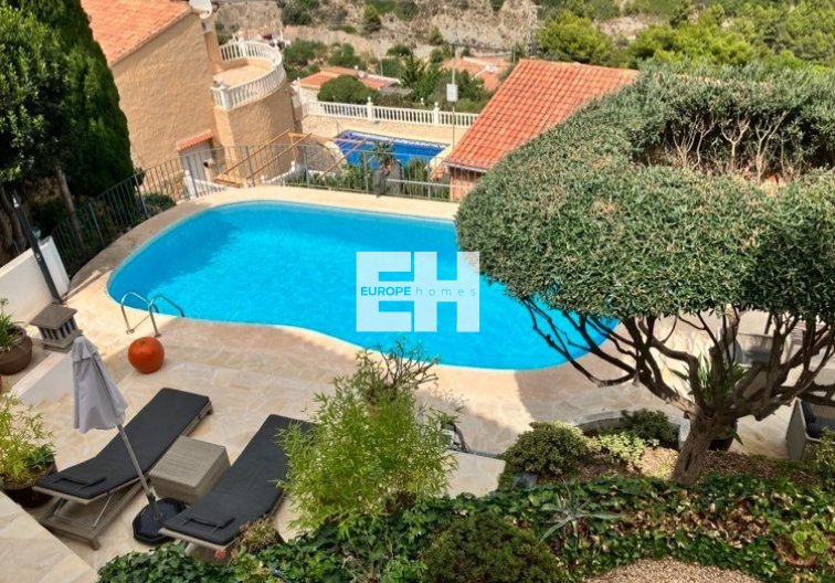 Resale - villa - Calpe - Costa Blanca