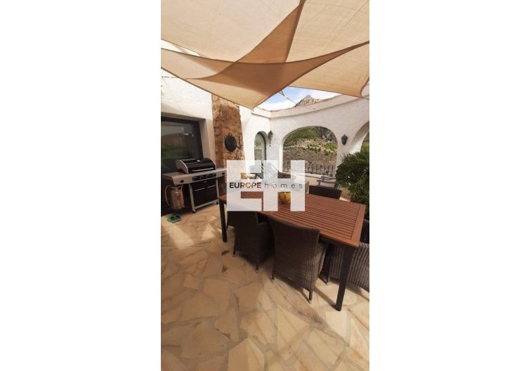 Resale - villa - Calpe - Costa Blanca