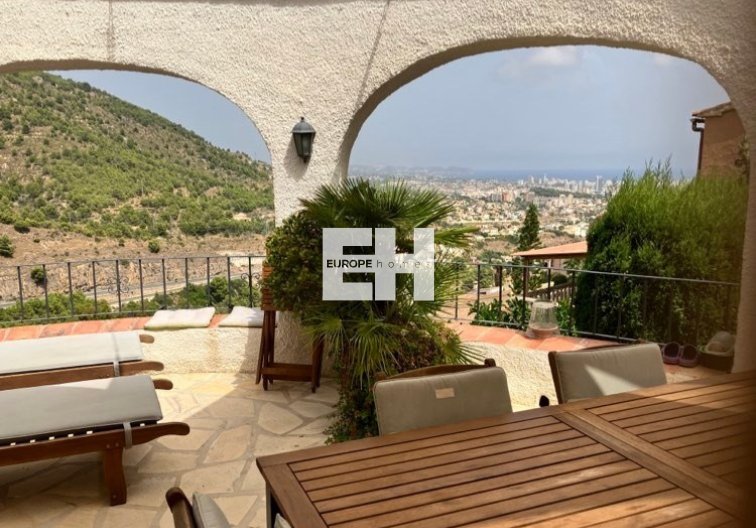 Resale - villa - Calpe - Costa Blanca