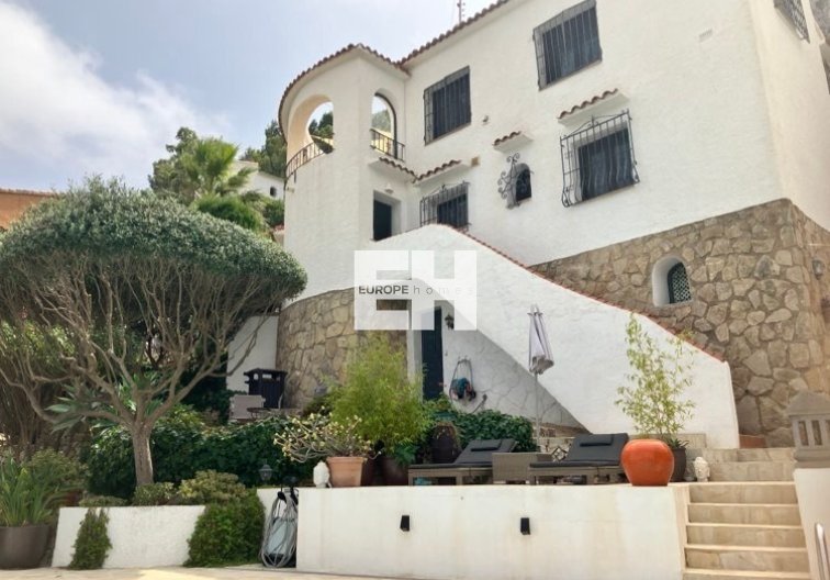 Resale - villa - Calpe - Costa Blanca
