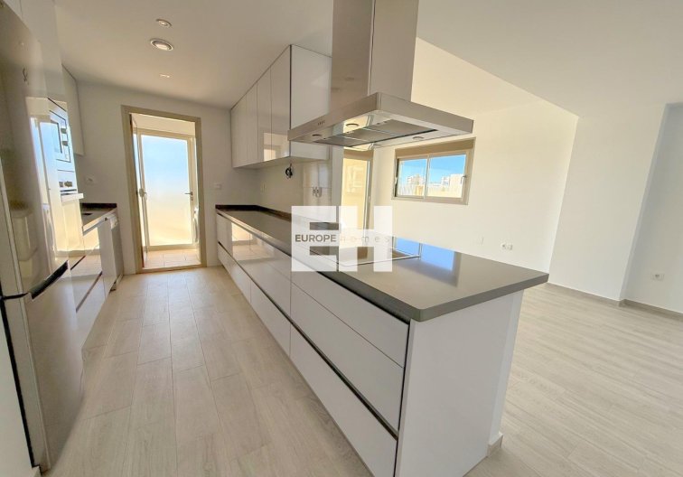 Resale - Apartment - Orihuela Costa - La Zenia