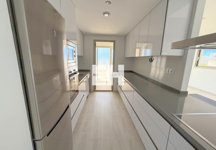 Resale - Apartment - Orihuela Costa - La Zenia