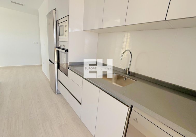 Resale - Apartment - Orihuela Costa - La Zenia
