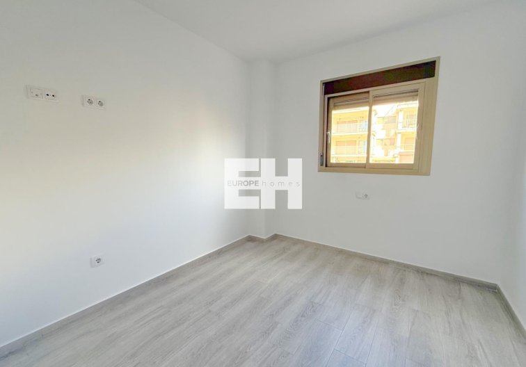 Resale - Apartment - Orihuela Costa - La Zenia