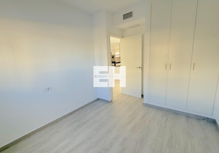 Resale - Apartment - Orihuela Costa - La Zenia