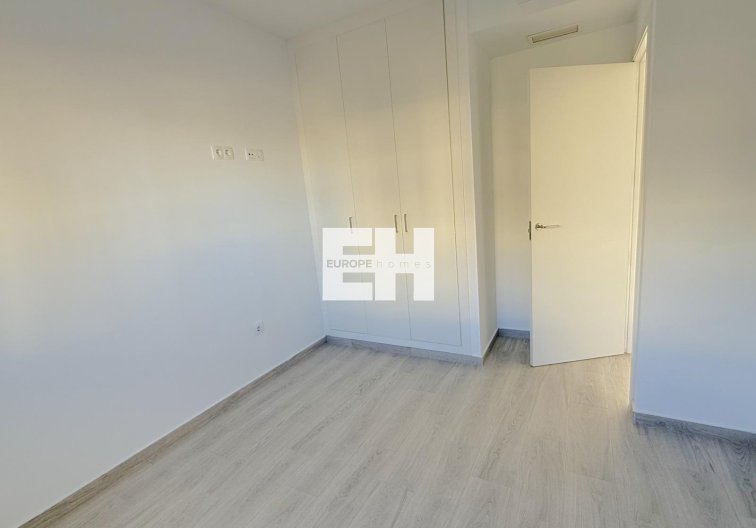 Resale - Apartment - Orihuela Costa - La Zenia