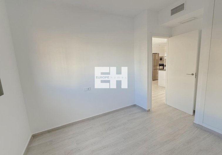 Resale - Apartment - Orihuela Costa - La Zenia