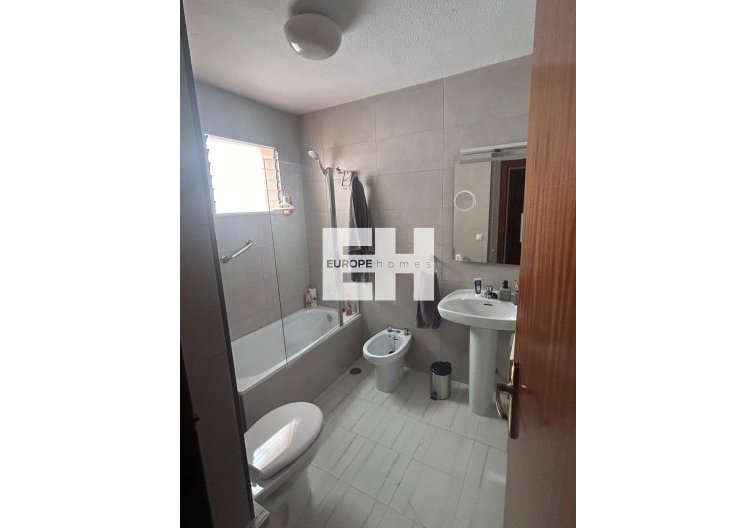 Wiederverkauf - town house - Torrevieja - Centro