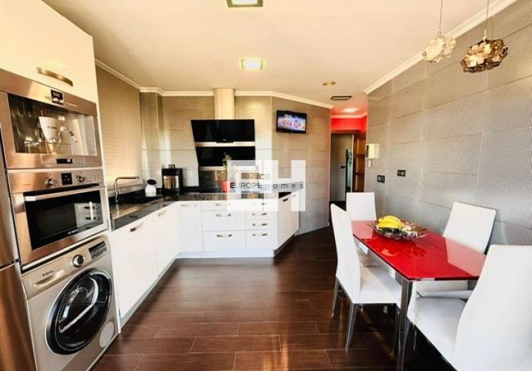 Wiederverkauf - Wohnung - Torrevieja - Estacion De Autobuses