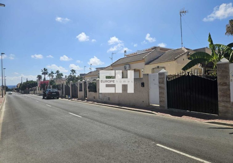 Revente - villa - Torrevieja - Torre Del Moro