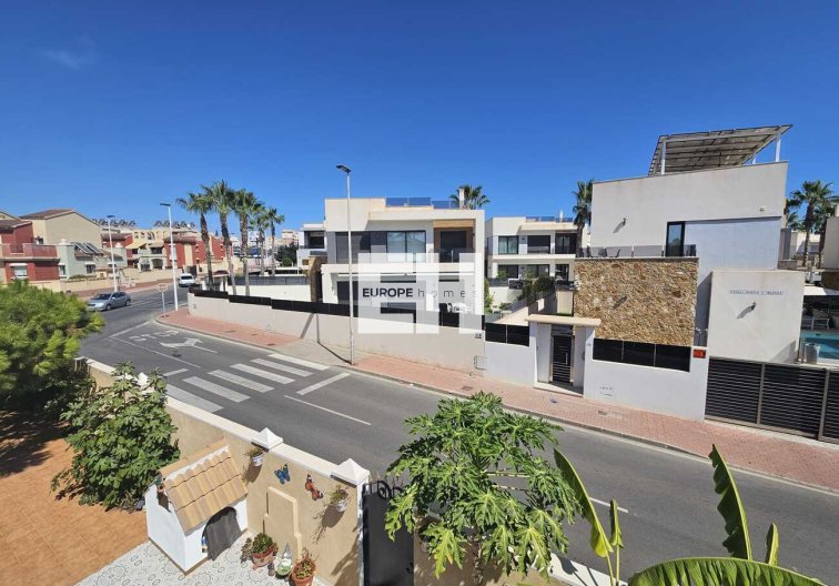 Revente - villa - Torrevieja - Torre Del Moro
