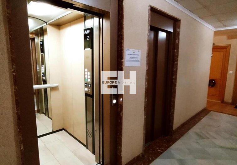 Resale - Apartment - Torrevieja