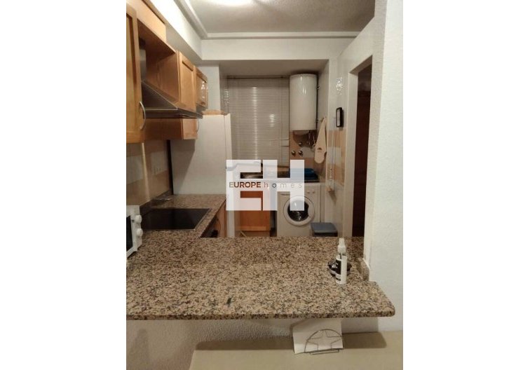 Resale - Apartment - Torrevieja