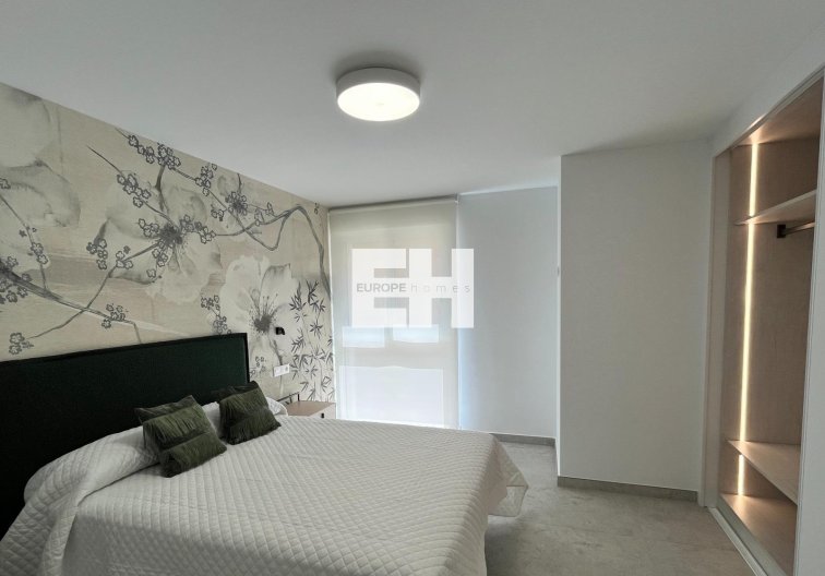 Resale - Apartment - Torrevieja - Aguas Nuevas
