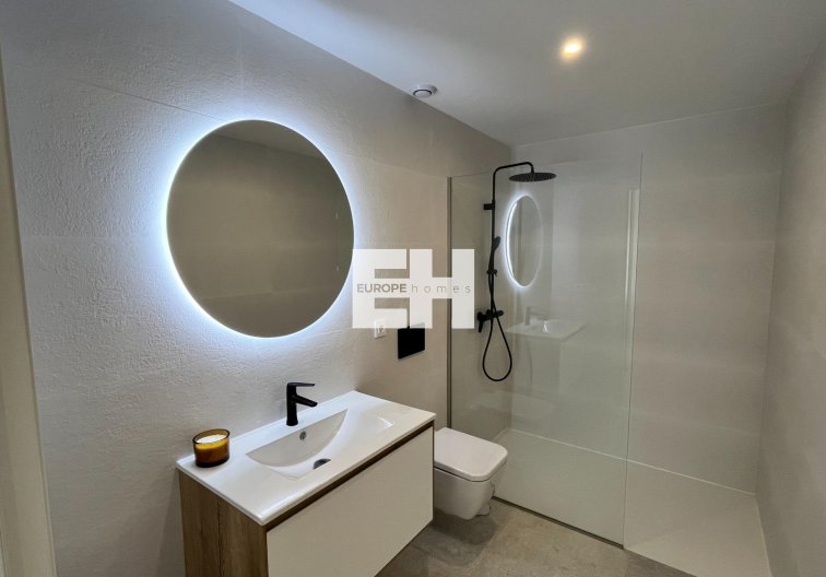 Resale - Apartment - Torrevieja - Aguas Nuevas